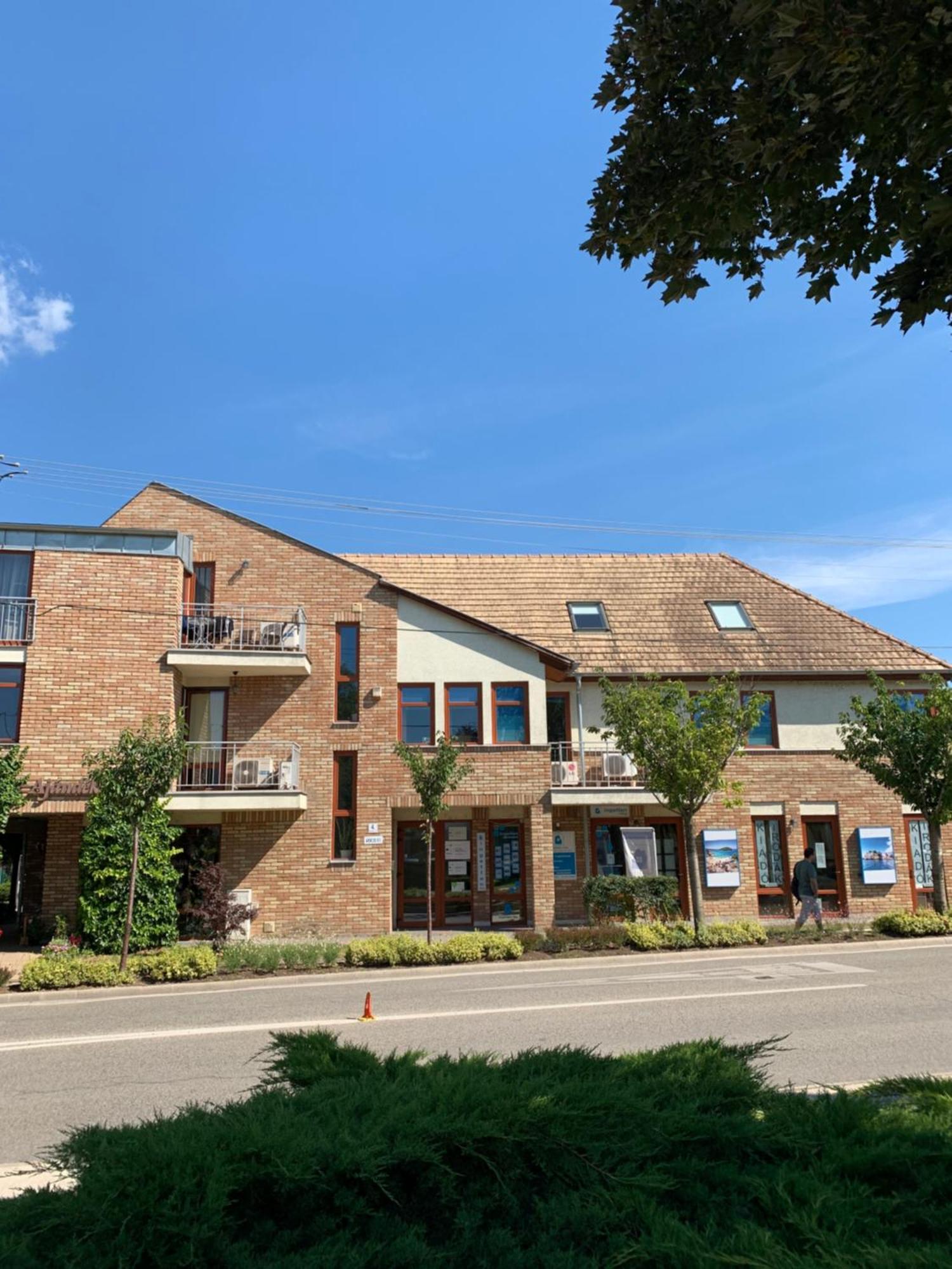 Roger Federer Apartmanja Balatonfured Exterior photo